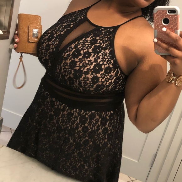 Plus Size Fit & Flare Lace Dress - Picture 4 of 6